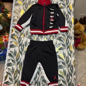 Infants Jordan track suit